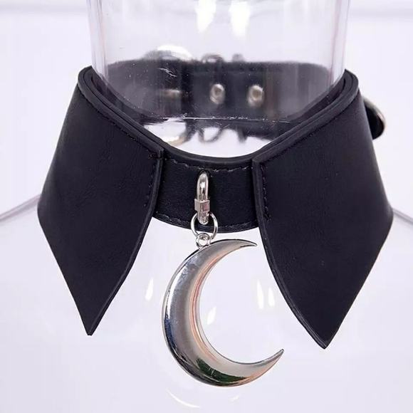 Jewelry - Moon Choker